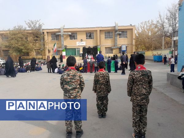 زنگ استکبار ستیزی در مدارس رضویه