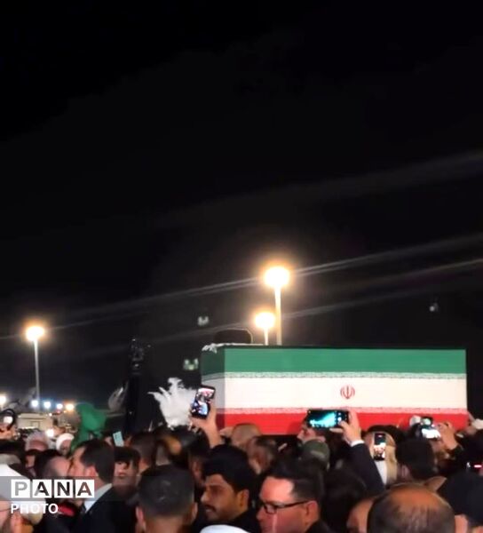 آغوش گرم مردم عراق برای رهبر شهید
