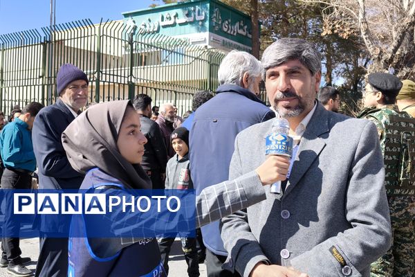 راهپیمایی ۲۲ بهمن در چهل و ششمین سالگرد پیروزی شکوهمند انقلاب اسلامی در شهرستان آباده