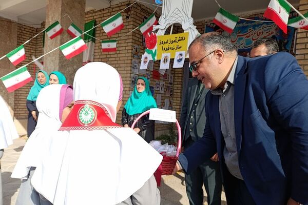 همایش «وطن یار» سازمان دانش آموزی؛ ترویج فرهنگ ایثار و وطن دوستی