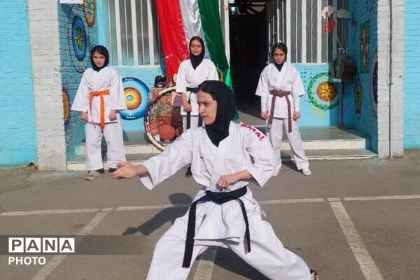  المپیادهای ورزشی و صبحانه سلامت به مناسبت گرامیداشت هفته تربیت بدنی 