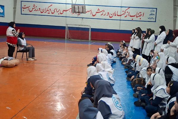 جشنواره علمی و آموزشی سفیران سلامت مقاطع ابتدایی شهریار
