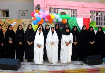 جشن دهه فجر انقلاب اسلامی در دبیرستان رضوان شهرستان بوشهر