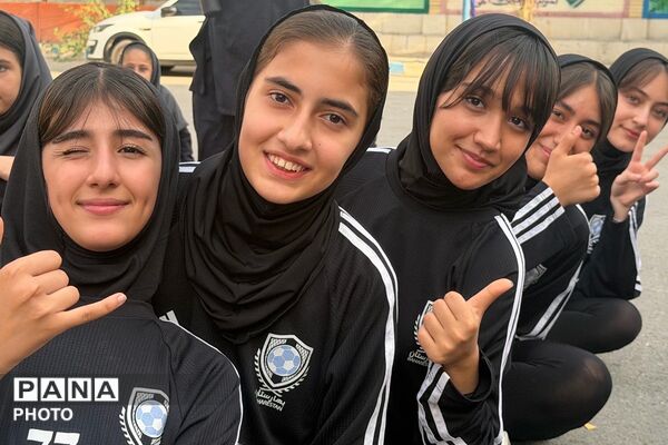 رقابت،هیجان و همدلی در المپیاد درون‌مدرسه‌ای الزهرا بهارستان۲