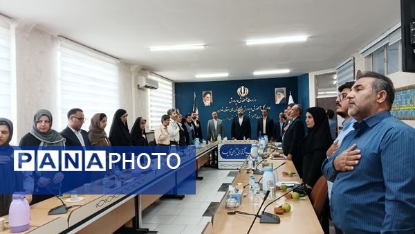 تجلیل از رتبه آوران برتر کنکور 1404در سالن جلسات اداره آموزش وپرورش شهرستان قدس