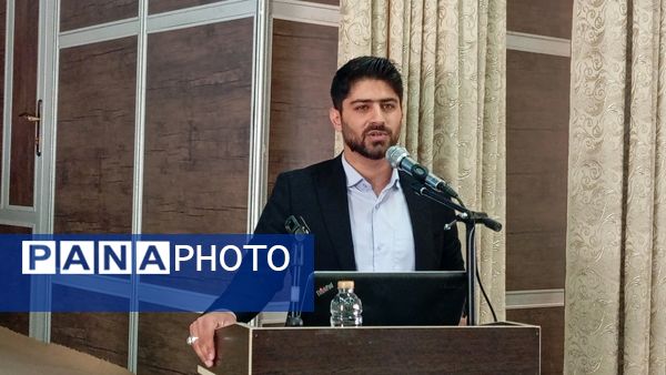 نشست توانمندسازی مدیران و مشاوران مدارس بن با محوریت پیشگیری از آسیب‌های اجتماعی