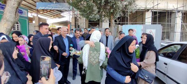 استقبال از دانش آموز شیروانی دارنده مدال برنز جهانی المپیاد علوم زمین