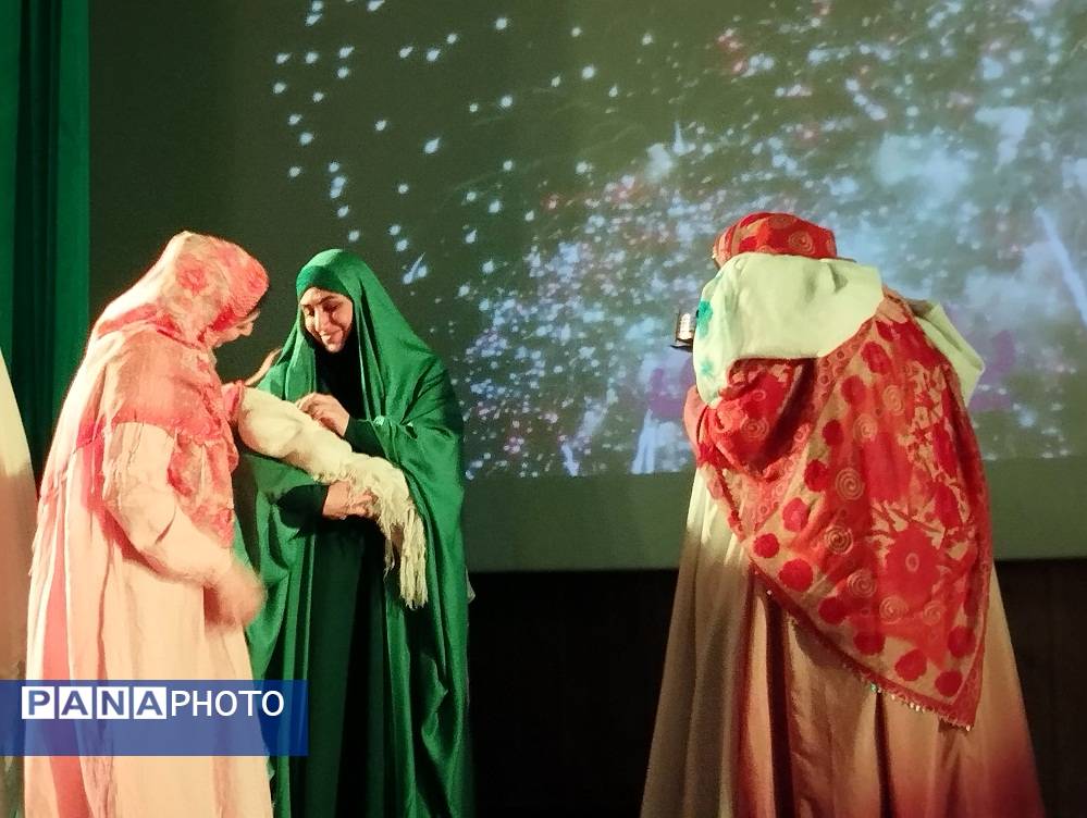 اجرای تئاتر سپیده در کانون فرهنگی و تربیتی رشد کرج