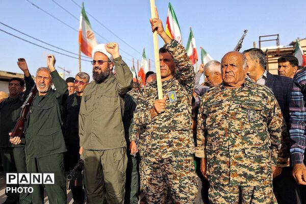 نمایش عظیم اقتدار جان‌فدایان ایران امام رضایی در باشت