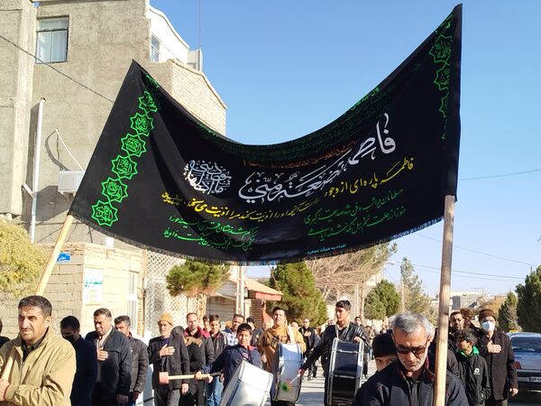 دسته‌روی و عزاداری ایام فاطمیه دوم در شهر درق