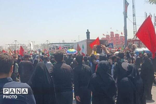  میدان انقلاب گواه بر پیمانی ناگسستنی