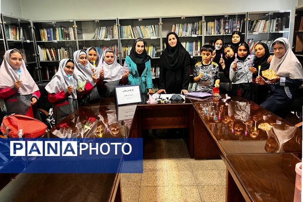 کارگاه «خلاقیت و شادی با اوریگامی» در پژوهش‌سرای دانش‌آموزی کاوش کهریزک 