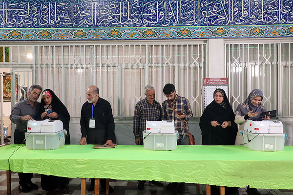مرحله دوم انتخابات مجلس دوازدهم شورای اسلامی در مسجدالنبی میدان نبوت
