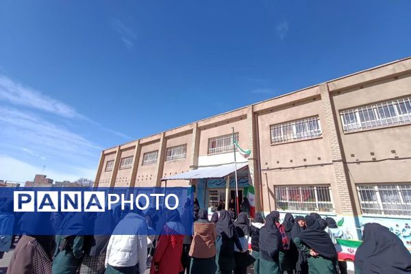 دهه فجر، جشن بصیرت و مقاومت؛ در دبیرستان حضرت معصومه (س) فیروزکوه