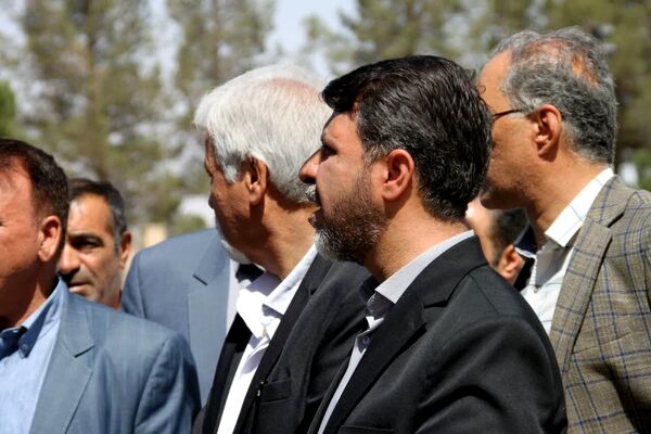 آیین بهره‌برداری از کندرو اصفهان به حبیب آباد 