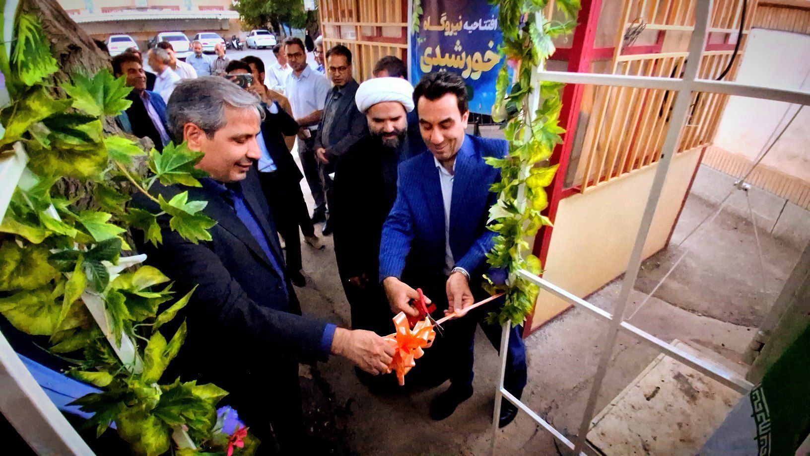 افتتاح پنل خورشیدی دبیرستان نمونه آیت‌الله خامنه‌ای 