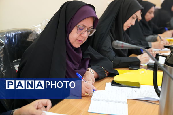 گردهمایی مسئولین و کارشناسان سازمان دانش‌آموزی نواحی و مناطق استان اصفهان