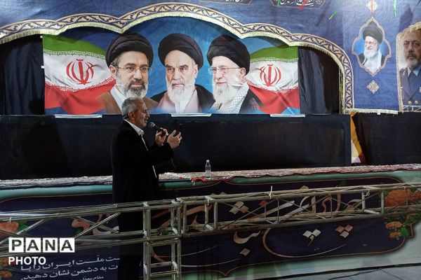 تداوم حضور در خیابان‌ها؛ رمز اتحاد و پیروزی