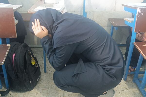 بیست و هفتمین مانور زلزله و ایمنی در دبیرستان مهر نیشابور
