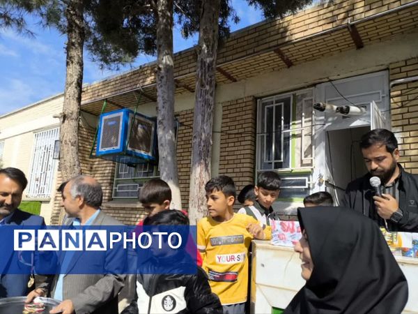 برگزاری مراسم تقدیر واهدای جایزه به دانش آموزان دبستان شهید پسندیده فدافن