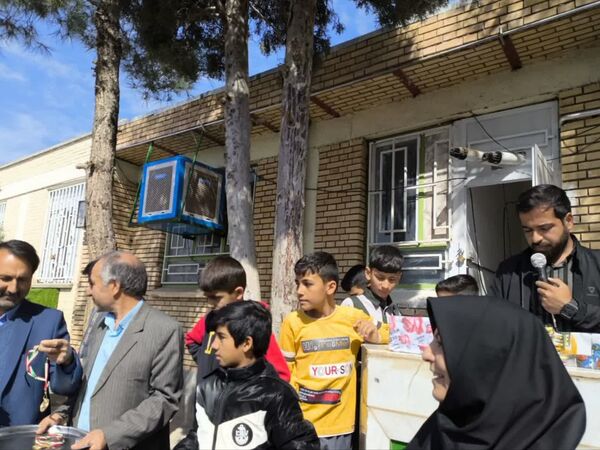 برگزاری مراسم تقدیر واهدای جایزه به دانش آموزان دبستان شهید پسندیده فدافن