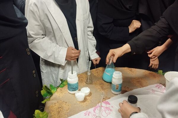 گرامیداشت روز آزمایشگاه در مدارس کهریزک 