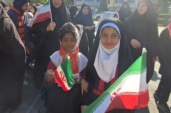 پیشتازان، طلایه‌داران شور ۱۳ آبان قائمشهر