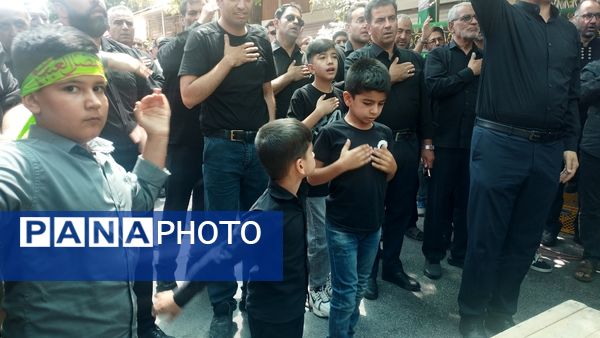 عزاداری بازاریان؛ جلوه‌ای از عشق و ارادت به ماه محرم 