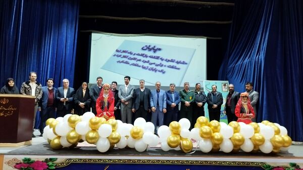 ملکان صحنه افتخارآفرینی برترین‌های کنکور ۱۴۰۴