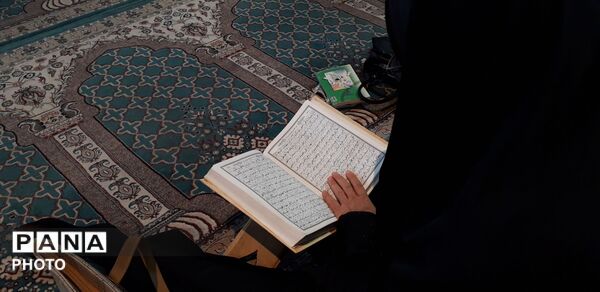  مراسم پرفیض دعای عرفه در مسجد قدس نیشابور