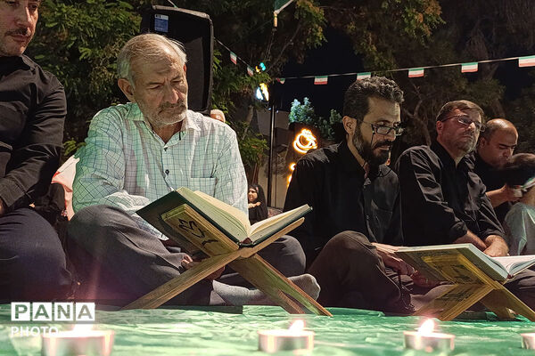 محفل انس با قرآن دانش‌آموزی در بزرگداشت مقام رهبر شهید در بجنورد