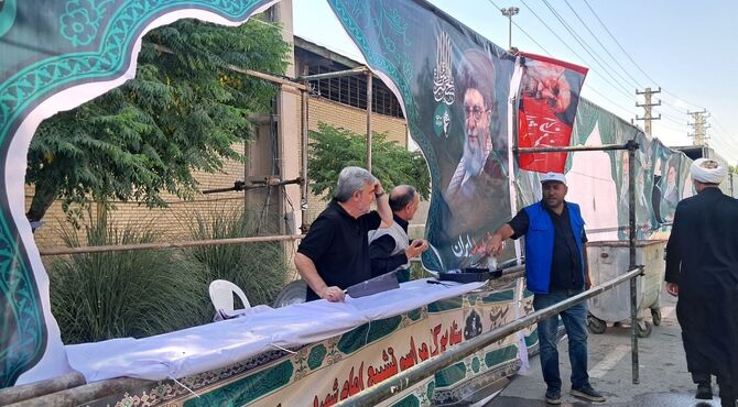 ۲۱ موکب تشییع رهبر انقلاب در مسیر کرج ـ تهران  برپا شده است