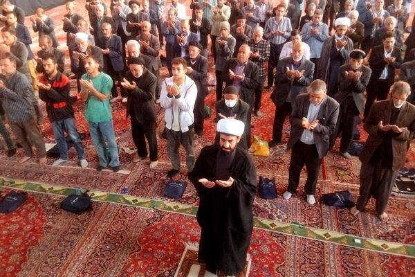 نورآباد میزبان نماز باشکوه عید قربان با حضور مردم