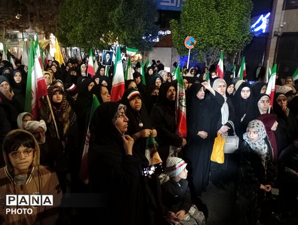 و تا پای جان در کنارت خواهیم ماند، ای یادگار پدر 