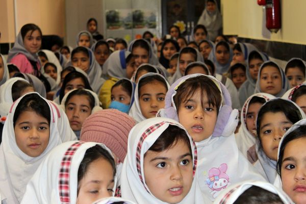 افتتاح دبستان شش کلاسه جانباز حاج عباس علی مجدی در فاروج 