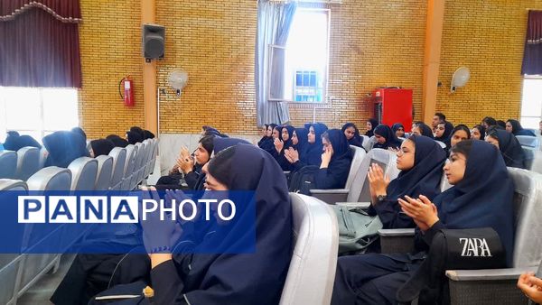 تقدیر از برگزیدگان جشنواره امید فردا