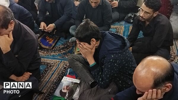 عزاداری مردم نیشابور برای شهادت رهبر عزیز انقلاب اسلامی 
