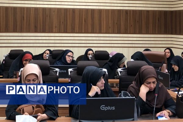 کارگاه آموزشی با موضوع جهاد تبیین در ناحیه دو شهرری 