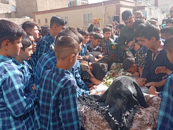 مدراس شهرستان قدس میزبان پرچم حرم امام حسین (ع) و شهید گمنام 