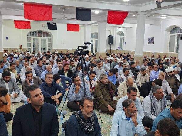 همایش یاوران ولایت در شهرستان‌های جنوب کرمان 