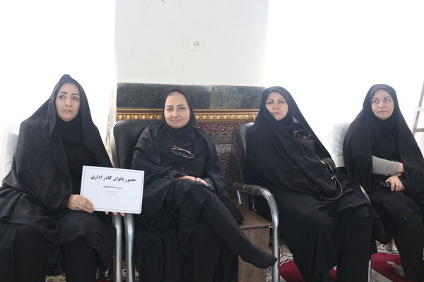 برپایی سفره نذری حضرت فاطمه (س) در مسجد چهارده معصوم (ع) اردبیل