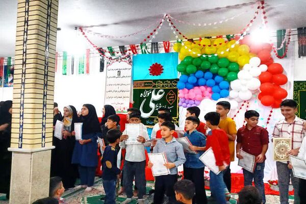 تجلیل از منتخبان مسابقات قرآنی در جشن بزرگ عید غدیر خم در شهرستان باشت
