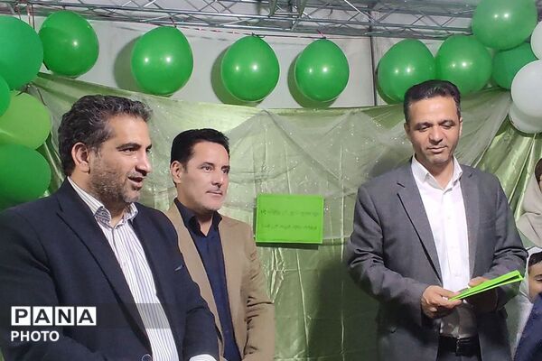 آموزش میهن‌پرستی در میدان عمل؛ روایت آموزش و پرورش از حضور دانش‌آموزان در تجمعات