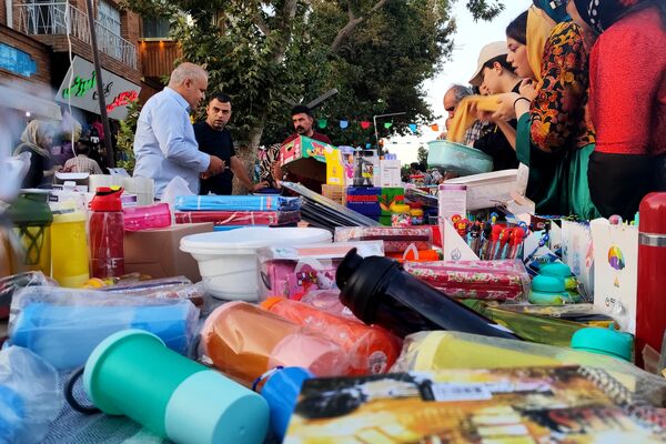 بازار داغ لوازم‌التحریر سنندج در آستانه آغاز سال تحصیلی