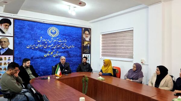نشست صمیمی رحمت الله رضایی با اعضای سازمان دانش‌آموزی استان گلستان