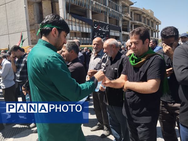 مردم مشهد در سوگ شهادت امام جواد(ع)