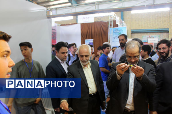 چهارمین جشنواره خلاقیت و دست‌سازه هنرستان قدس قم