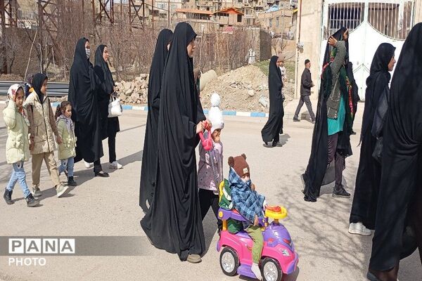 حضورخودجوش مردم سادات شهر بار به مناسبت شهادت حضرت آیت الله خامنه ای 