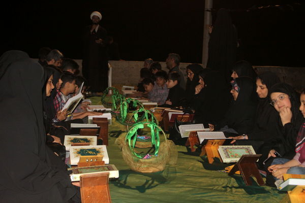 ضیافت افطاری به میزبانی دبستان شهید محمود پیکر و دبستان خدیجه کبری (س) در بوشهر