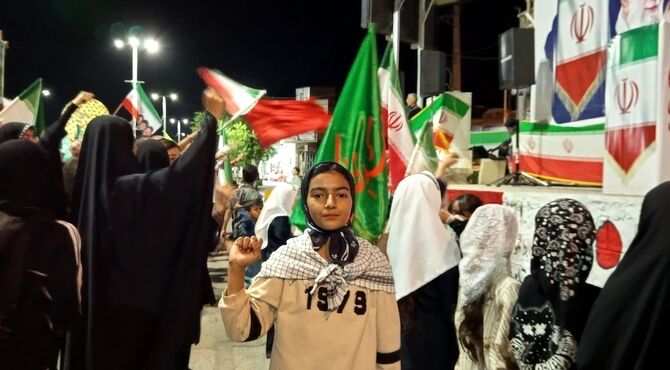 معمولانی ها خستگی نمی شناسند،همچنان لبیک گویان در خیابان در شصت و هشتمین قرار شبانه خود